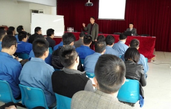 金海岸咨询集团金涛老师为松田公司管理者做《快速提升业绩的六大管理系统》的培训
