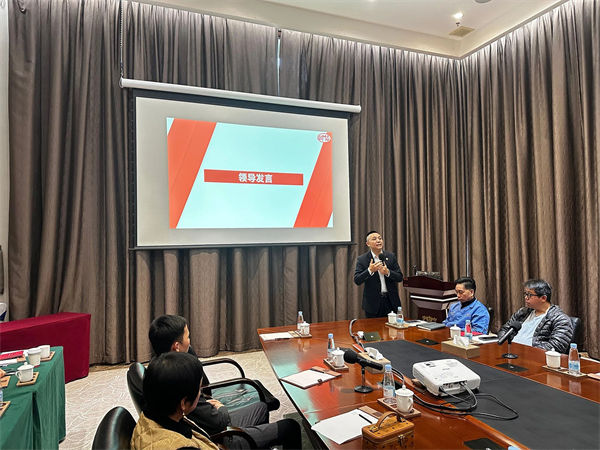 广东金海岸企业管理研究院副院长庞金森老师致辞