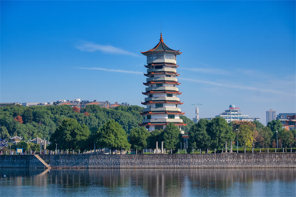 产品销量低迷，长沙营销咨询公司如何制定策略实现销量猛增？